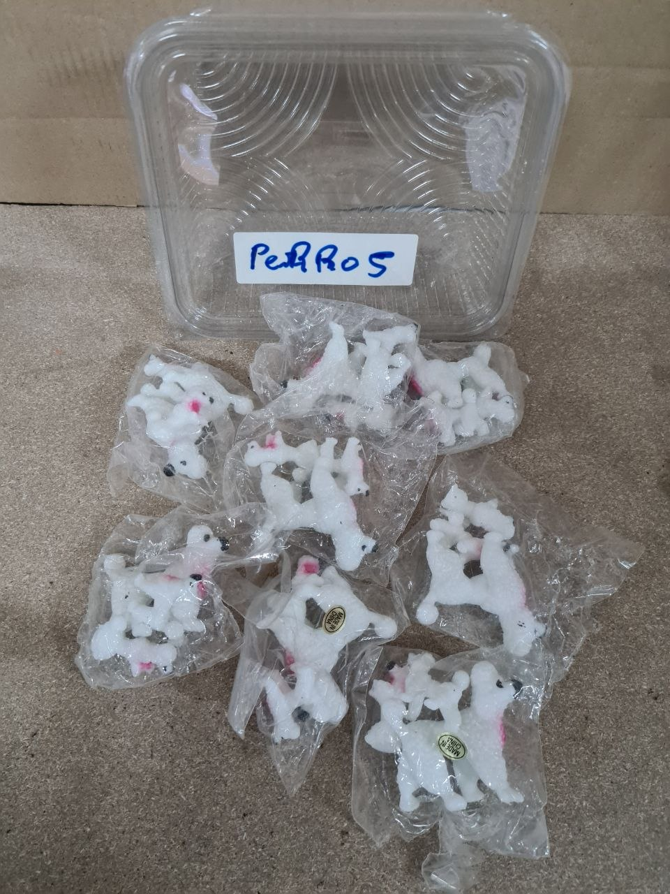 Sorpresa Perros B/50 UD · Dekora